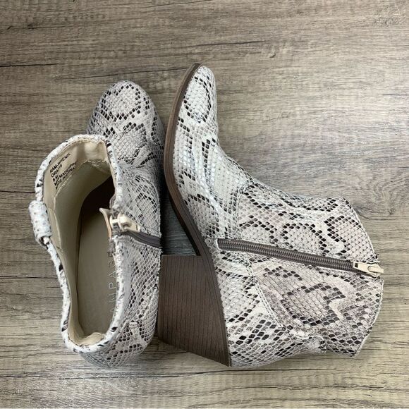 Rampage~Women’s~Light Snake Skin Ankle Booties~Size 8 - Picture 6 of 9